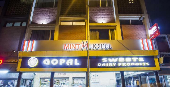 Mint Hotel Chandīgarh Buitenkant foto